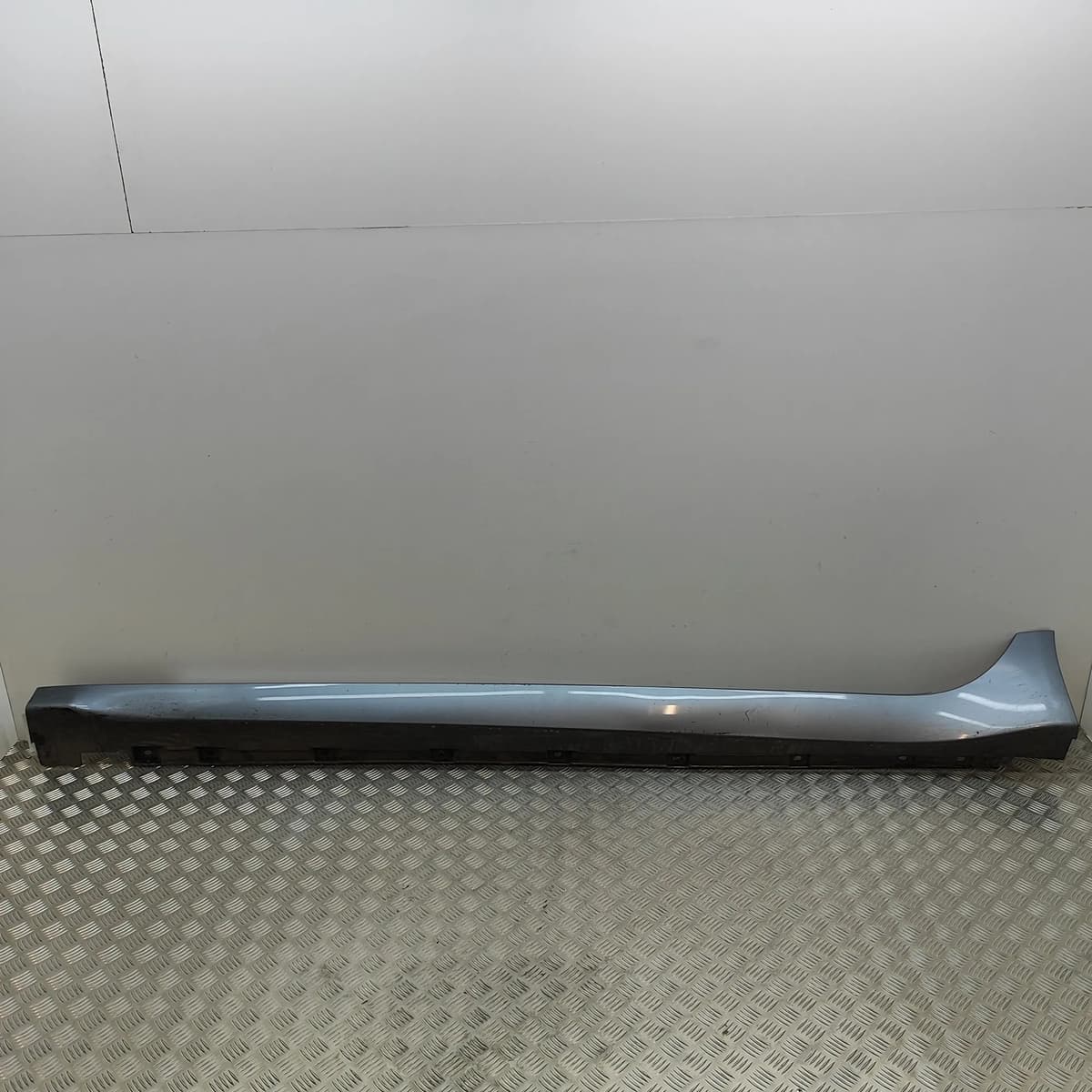 JAGUAR XJ X351 2014 Left Side Plastic Sideskirt Cover AW93-F10609B