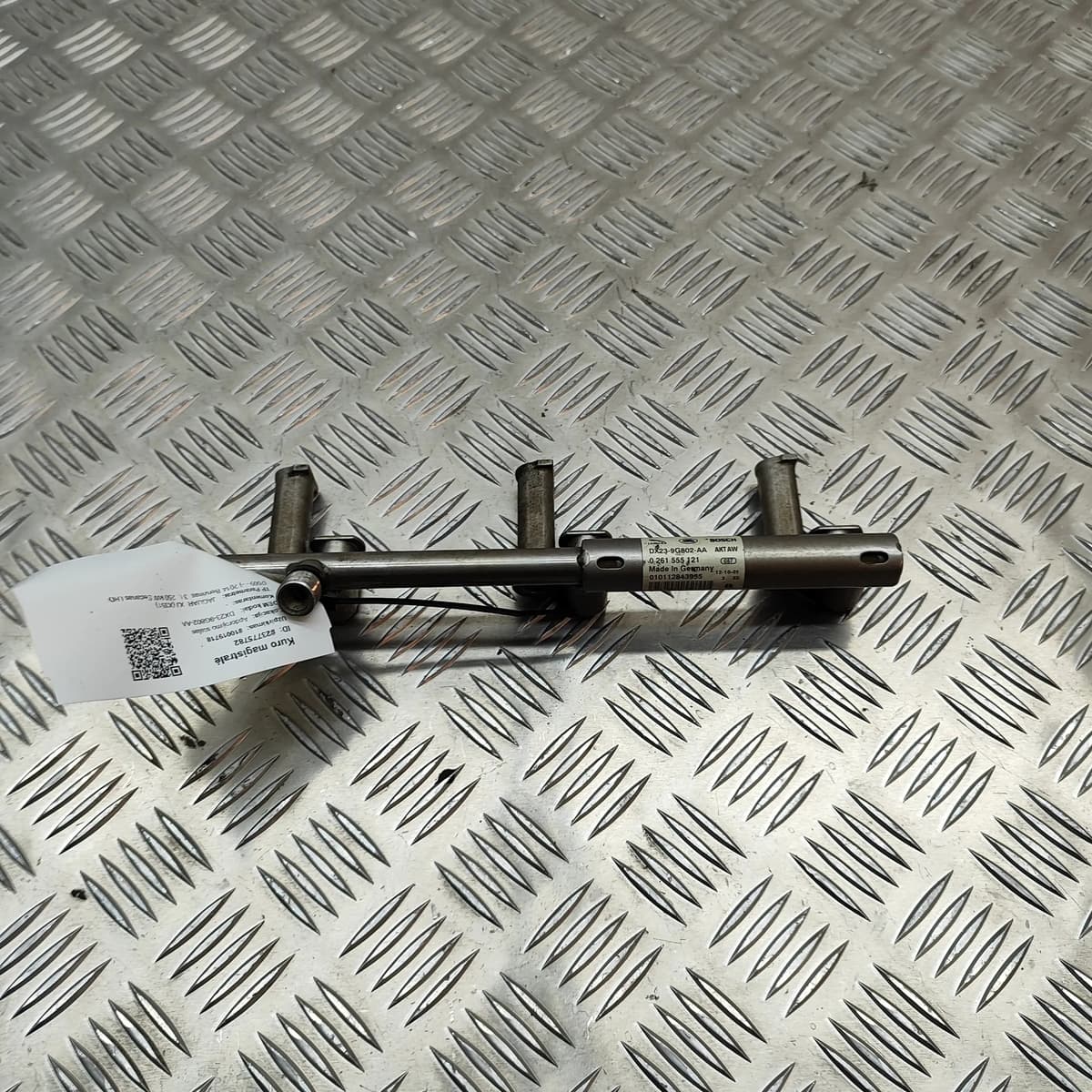 JAGUAR XJ X351 2014 Fuel Rail DX23-9G802-AA