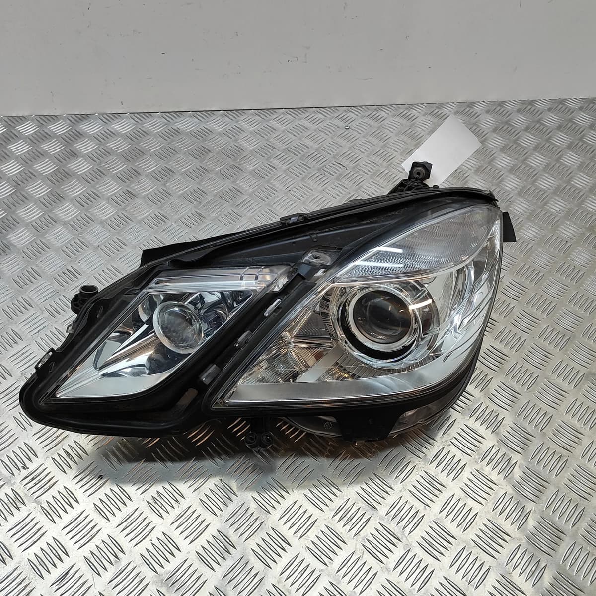 MERCEDES-BENZ E W212 2012 Front Left Headlight A2128201959