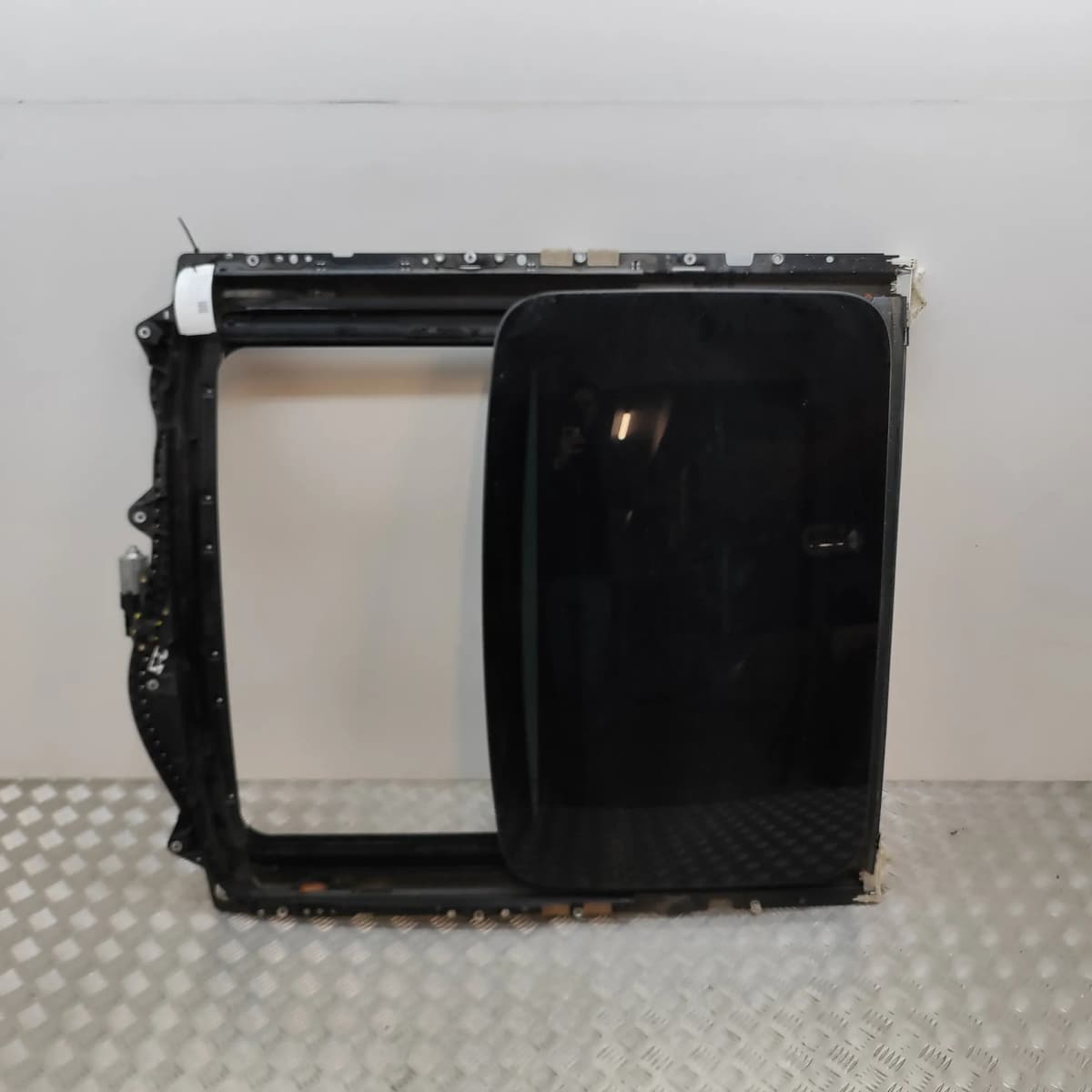 BMW 7 G11, G12 2017 Sunroof 8061396