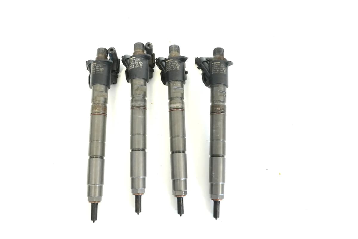 VOLVO S60 II 2.0 D3 2011 Diesel Fuel Injector Kit 4x 31303238