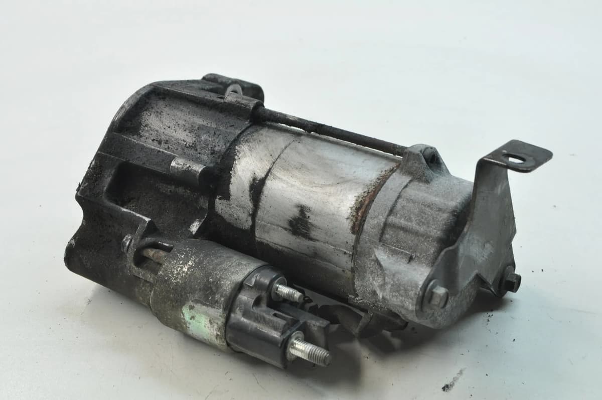 JAGUAR XF X250 3.0 D 2009 RHD Engine Starter Motor 8X23-11001-AA 10037126