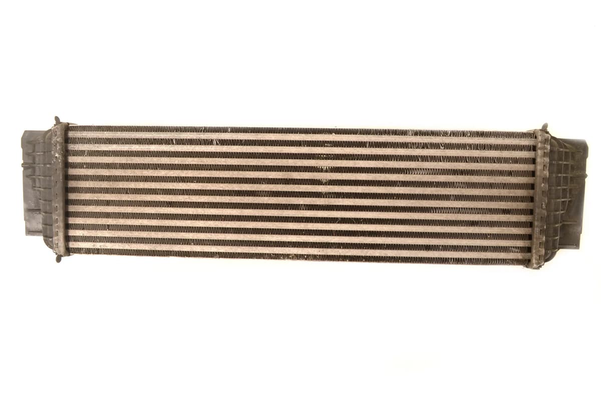 BMW 7 F01 730d 2009 RHD Intercooler Radiator 7805629 10628950