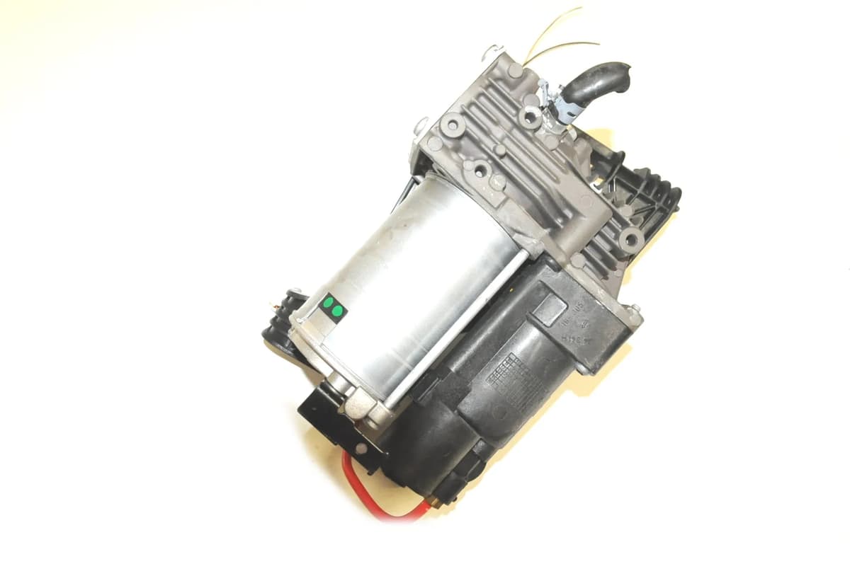 JAGUAR XJ X351 2013 Air Suspension Compressor AW933B484AH 10646404