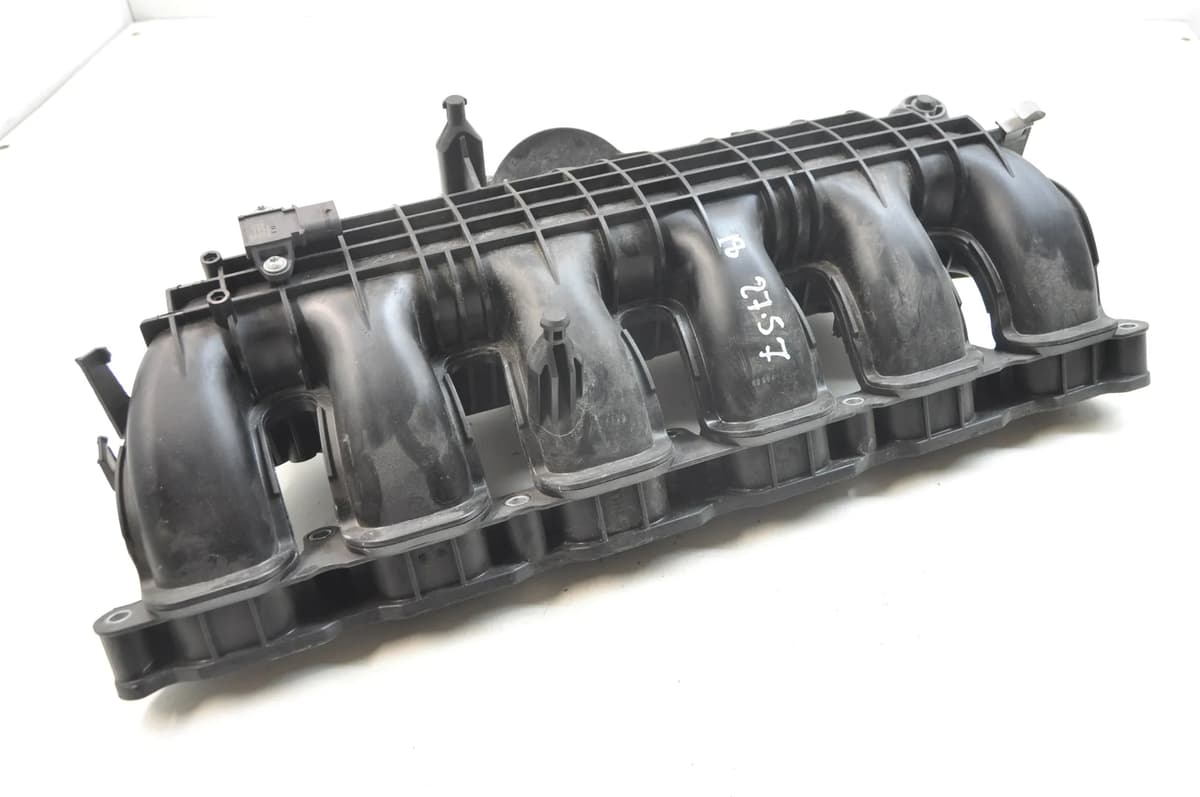 BMW 1 F20 2016 Intake Manifold 7575911