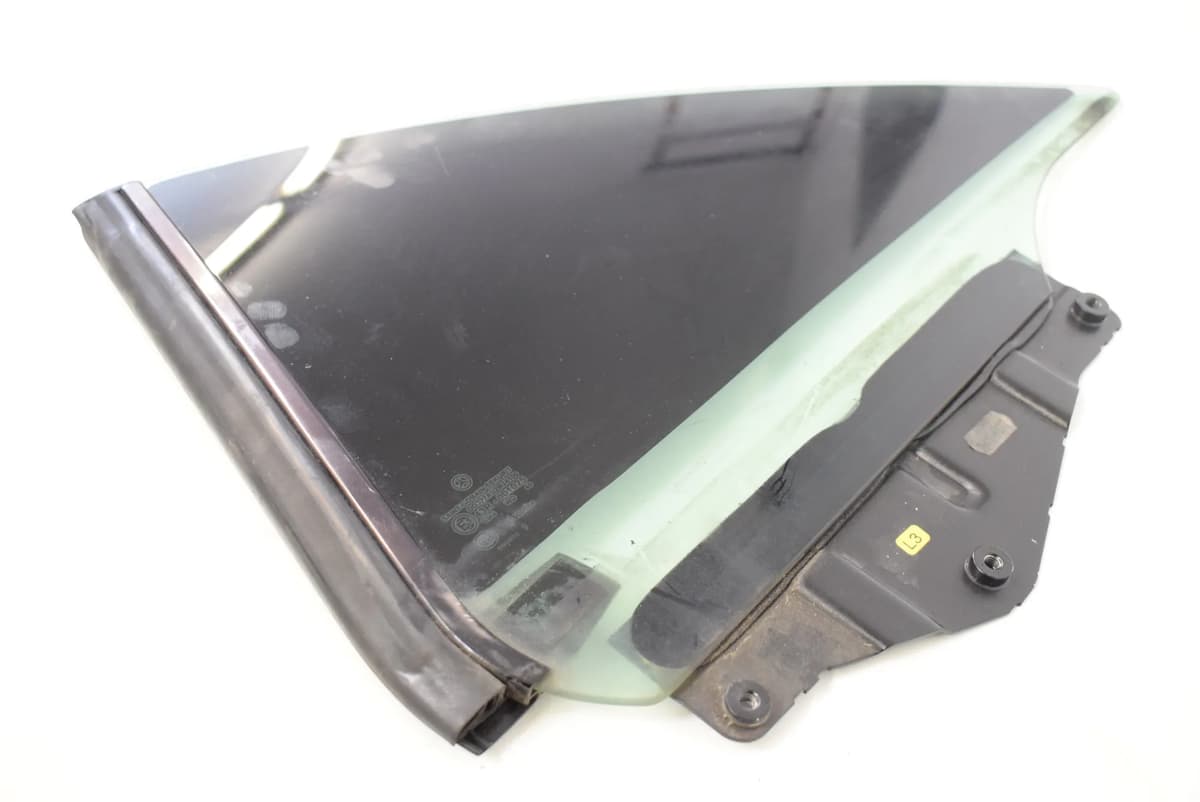 MERCEDES R230 SL500 2007 LHD Rear Left Door Quarter Window 11122613