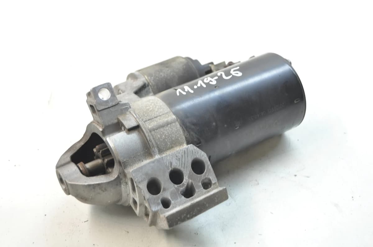 BMW X5 E70 2013 Starter Motor 8570382