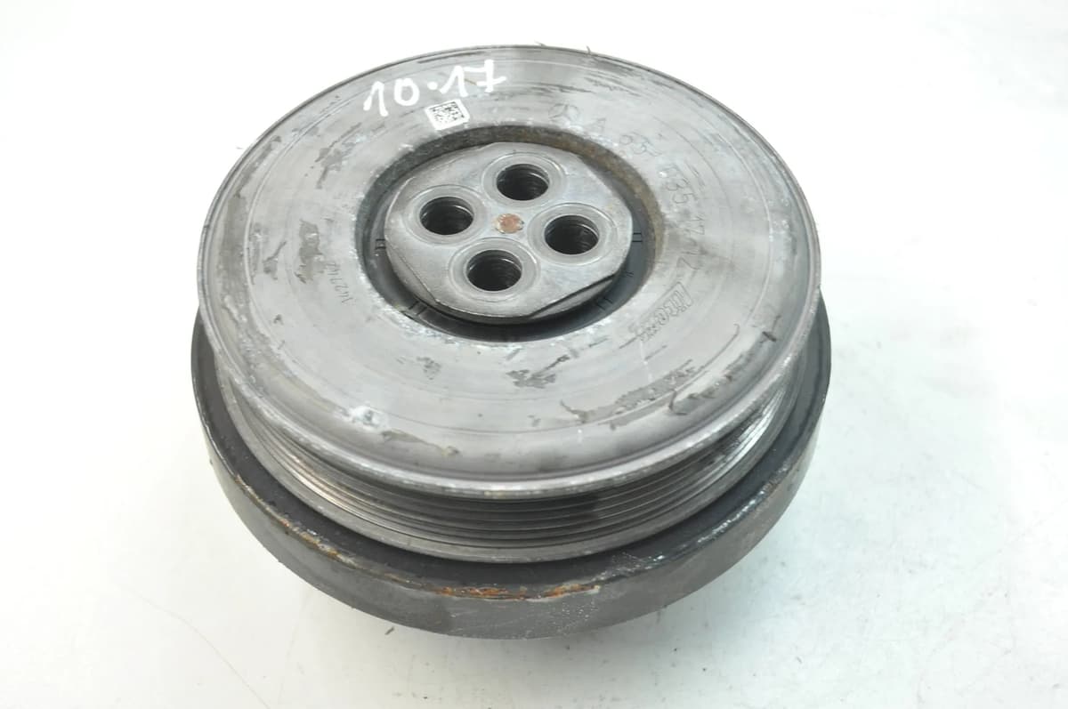 MERCEDES W212 E250 BlueTEC 2014 Engine Crankshaft Pulley a6510351712 11425972