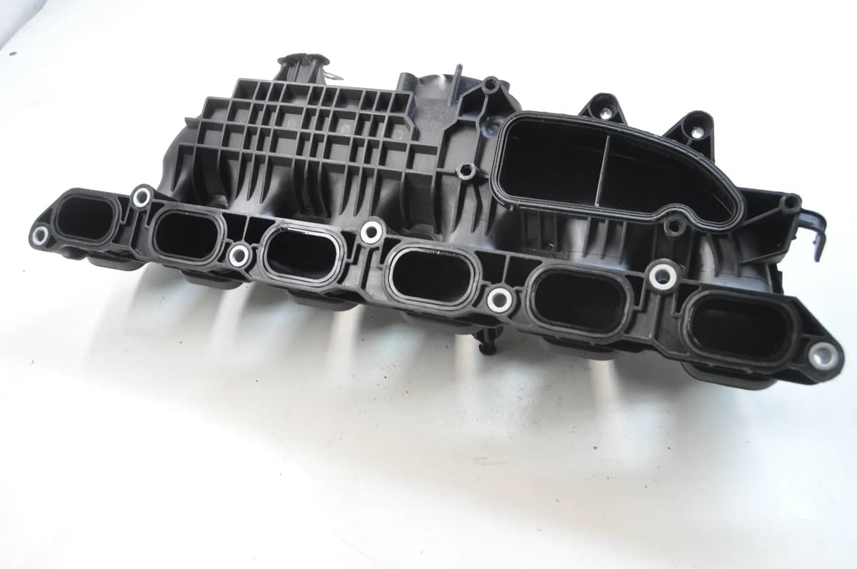 BMW 4 F82 M4 2016 Air Intake Inlet Induction Manifold 7576911 11445111