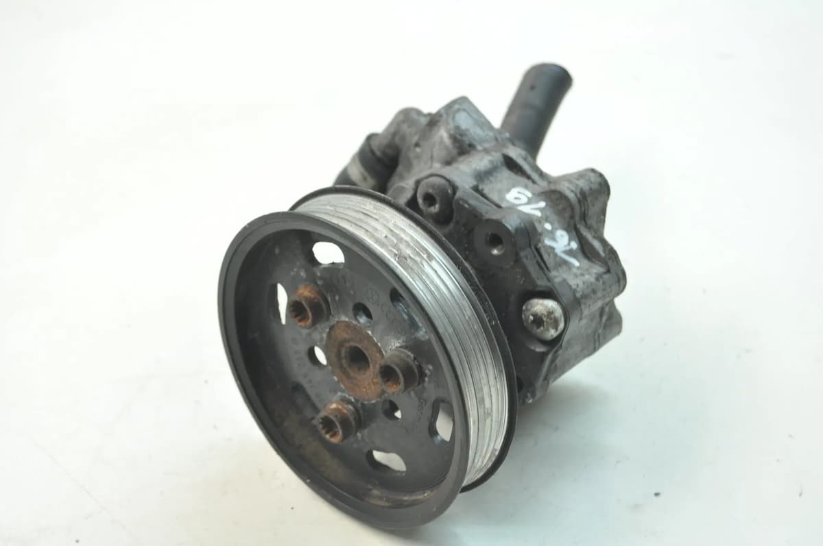 Audi A4 B8 2.0 TDI Power Steering Pump 4f0145156c 2009 11473966