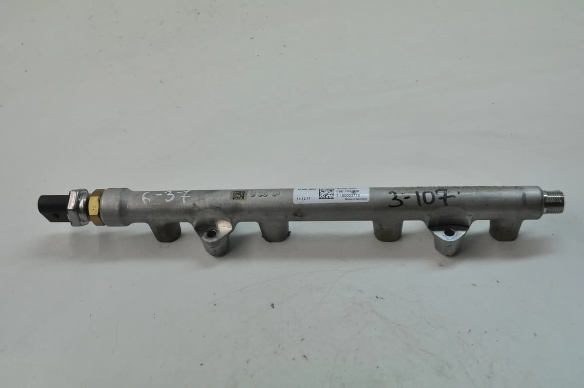 VW GOLF VII 5G 1.5 TSI 2018 Fuel Injection Rail 04c906054c 11501930