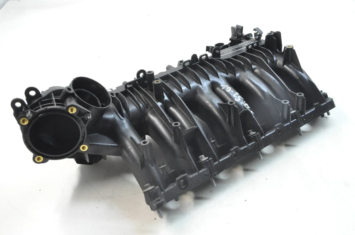 Jaguar F-Pace X761 Intake Manifold G4D39424AC 132kW 2017 RHD 11540869
