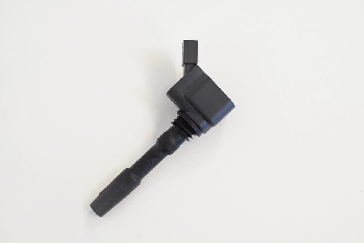 VW TOUAREG CR7 3.0 TSI 2018 LHD Ignition Coil 06H905110G 11548201