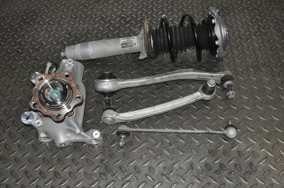 BMW 4 Cabrio F83 M4 Front Right Suspension 2284538 3.0 Petrol 317kw 11568512