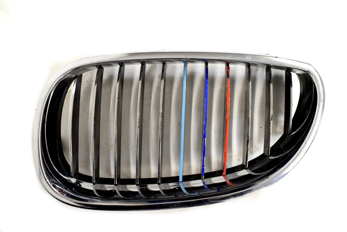 BMW 5 E61 530d 2007 RHD Front Left Kidney Grill 7027065 11663400