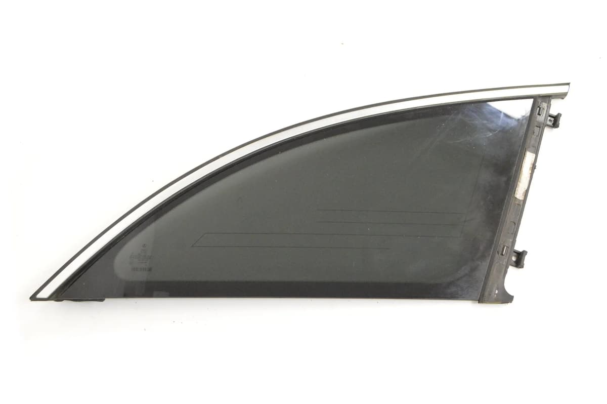 MERCEDES W251 R350 CDI 2011 RHD Rear Right Quarter Window 43R-000266 12022600