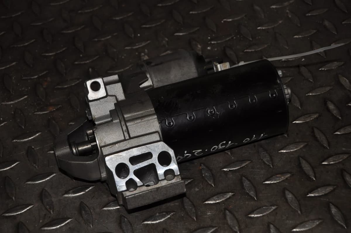 BMW X3 G01 xDrive 30d 2018 Engine Starter Motor 8589891 12023906