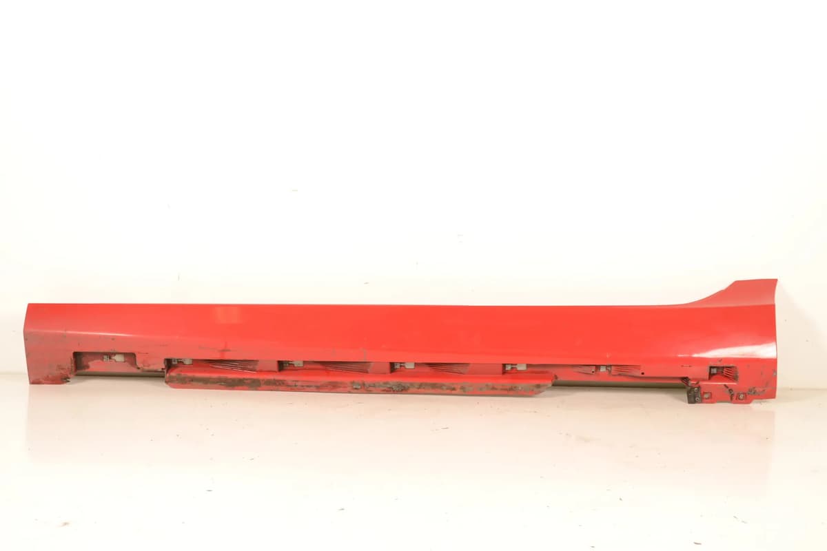 VOLVO V40 1.6 D2 2014 RHD Side Skirt Left Near Side In Red 31395042 12048553