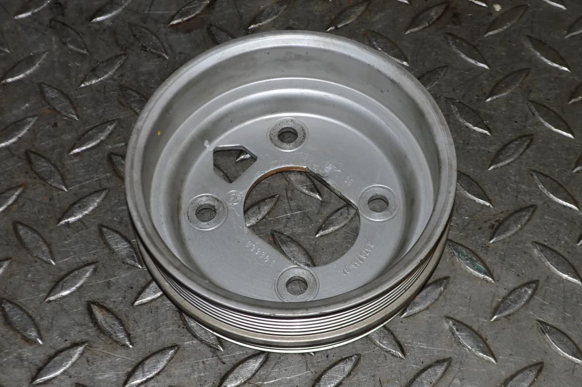 BMW X5M E70 2010 Crankshaft Pulley 7570264 12216484