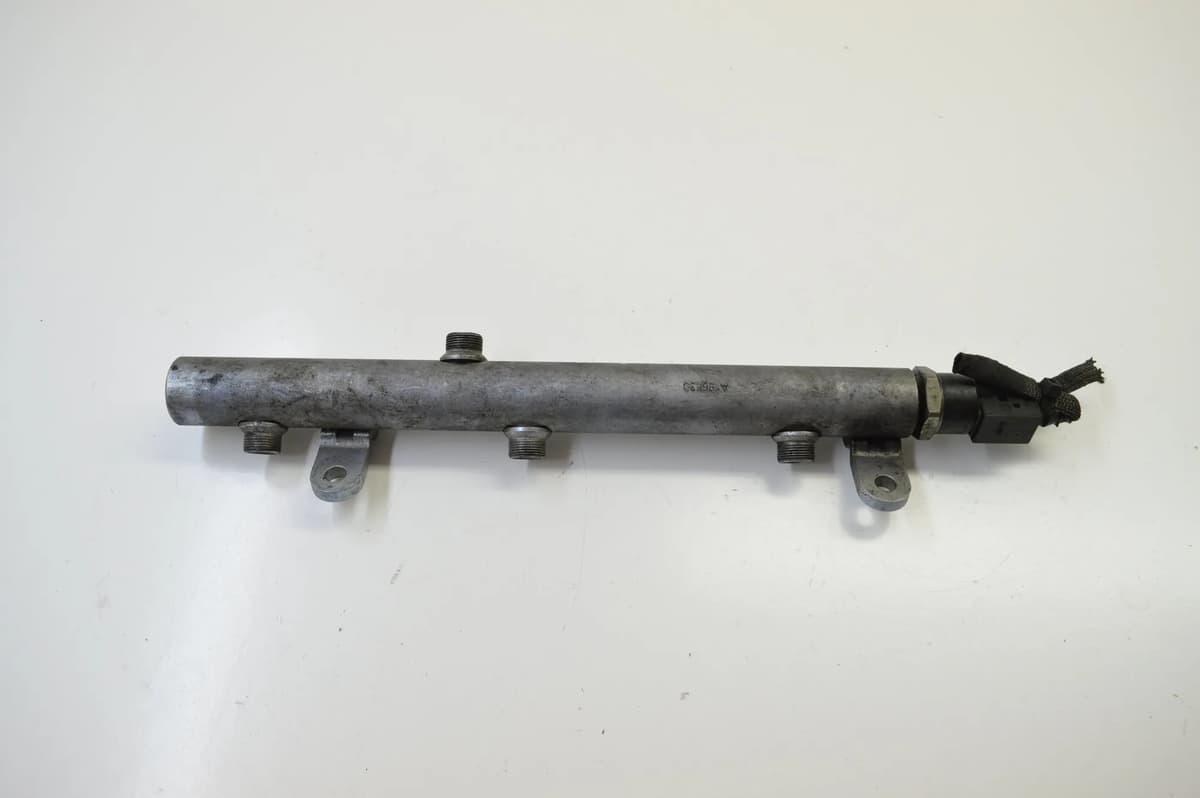 MERCEDES-BENZ M W164 2007 Fuel Rail A6420700695