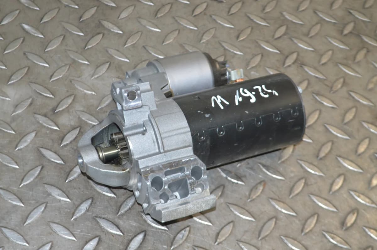 BMW 7 G11 730d 2019 RHD Engine Starter Motor 8589891 13318380