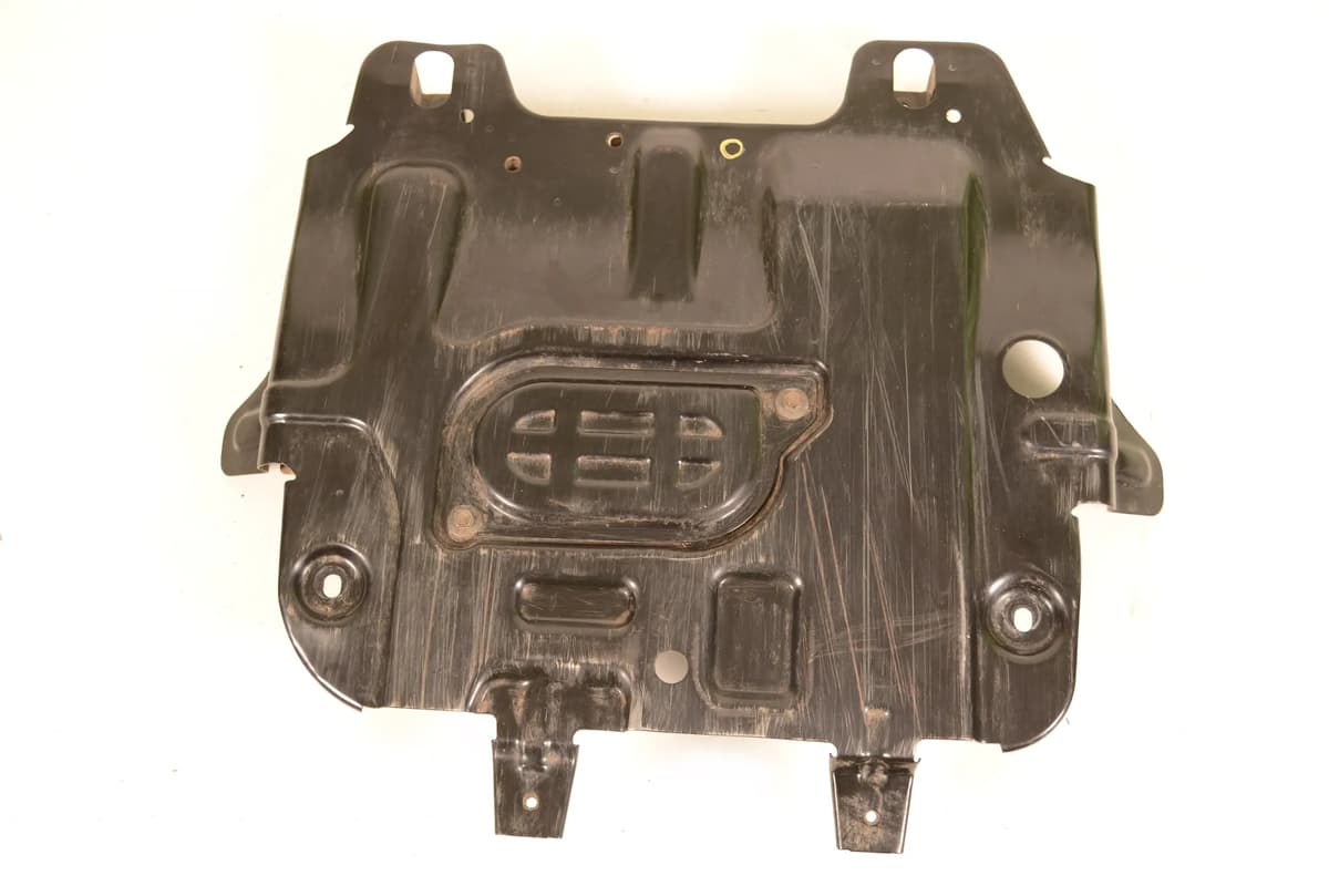 TOYOTA LAND CRUISER J15 2.8 D-4D 2019 LHD Engine Underbody Tray Cover 13770685