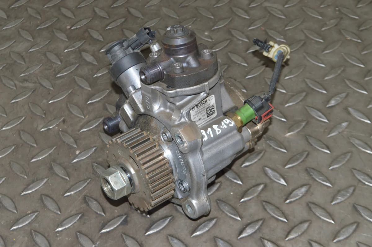 LR Discovery L462 3.D Fuel Pump FW939B395AB 190kW 2018 13776145