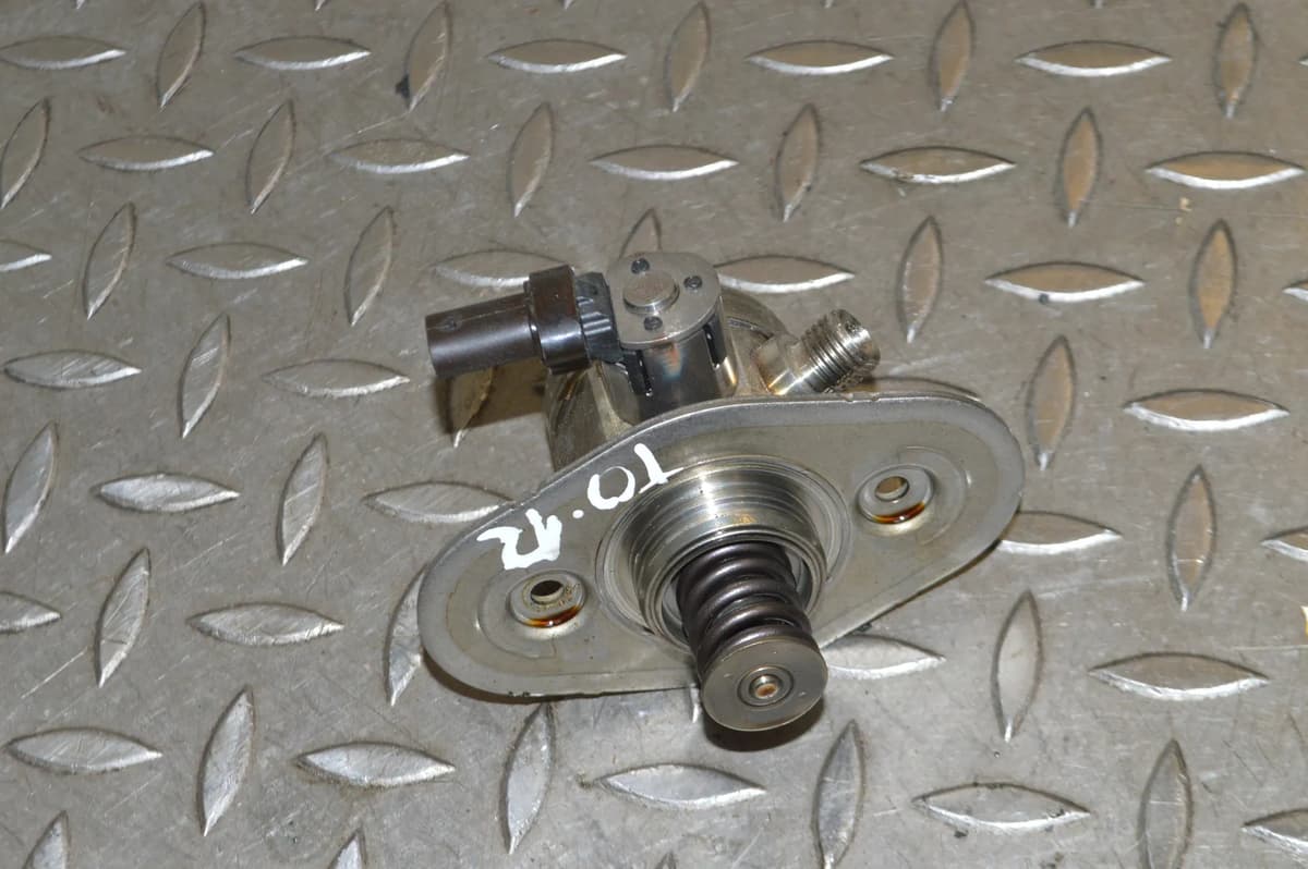 BMW 4 F36 420i 2019 RHD High Pressure Fuel Pump 7642466 13847480