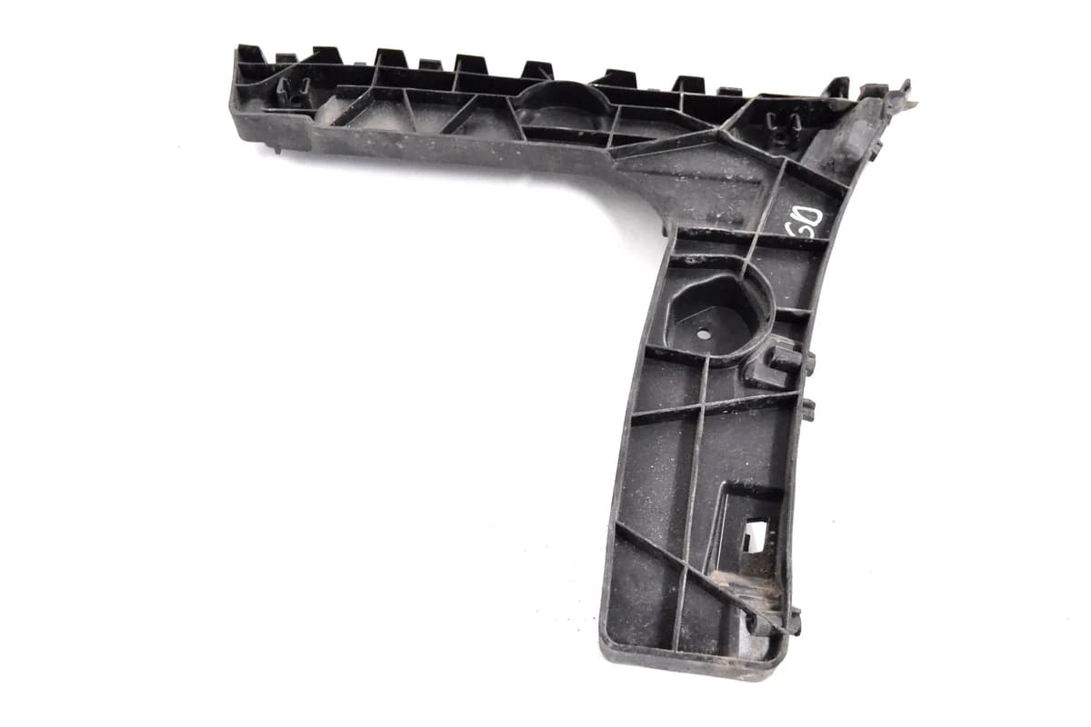 Audi A6 4G 3.0 TDI 2016 RHD Rear Right Bumper Mount Bracket 4G9807454J 14101426