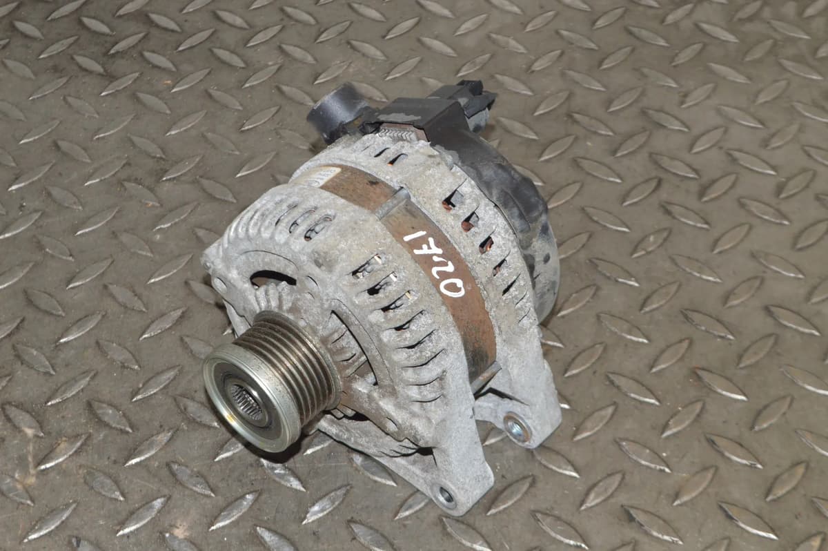 Ford Fiesta VI 1.0 2015 RHD Alternator Generator Motor cv6t-10300-bc 14176187