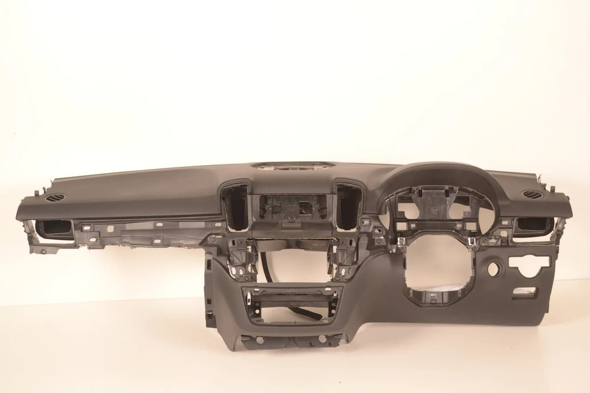Mercedes W166 GLE250d 2018 RHD Dashboard Instrument Panel A1666802787 14362001