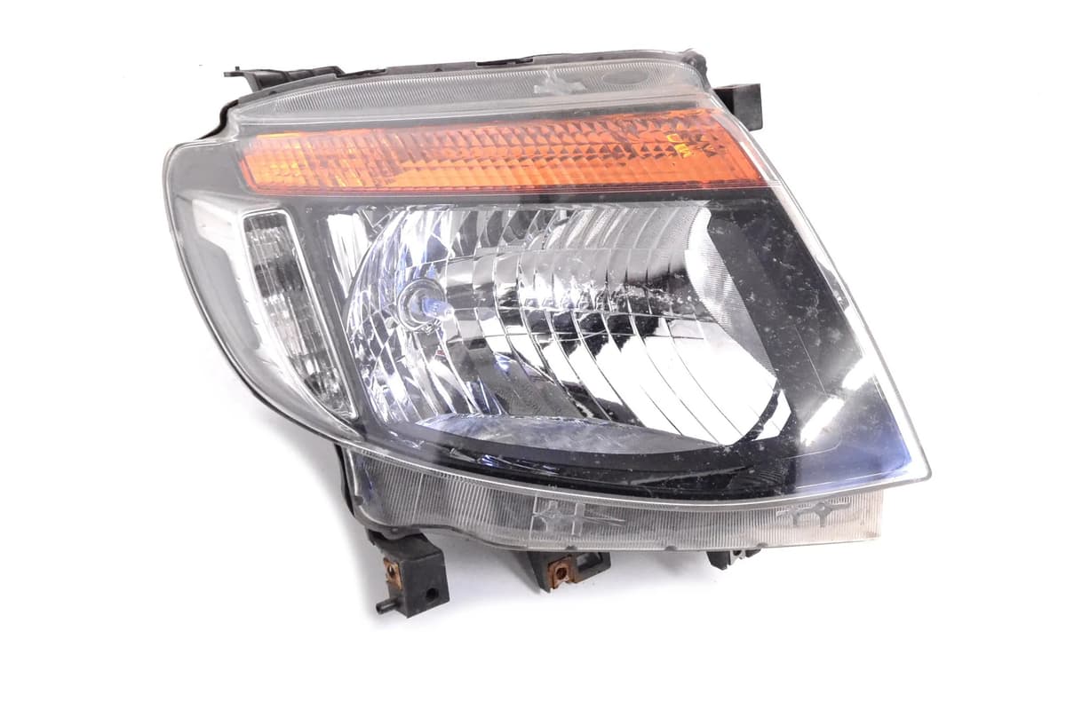 FORD RANGER TKE Front Right Headlight RHD 3.2 Diesel 147kw 2015 14473045