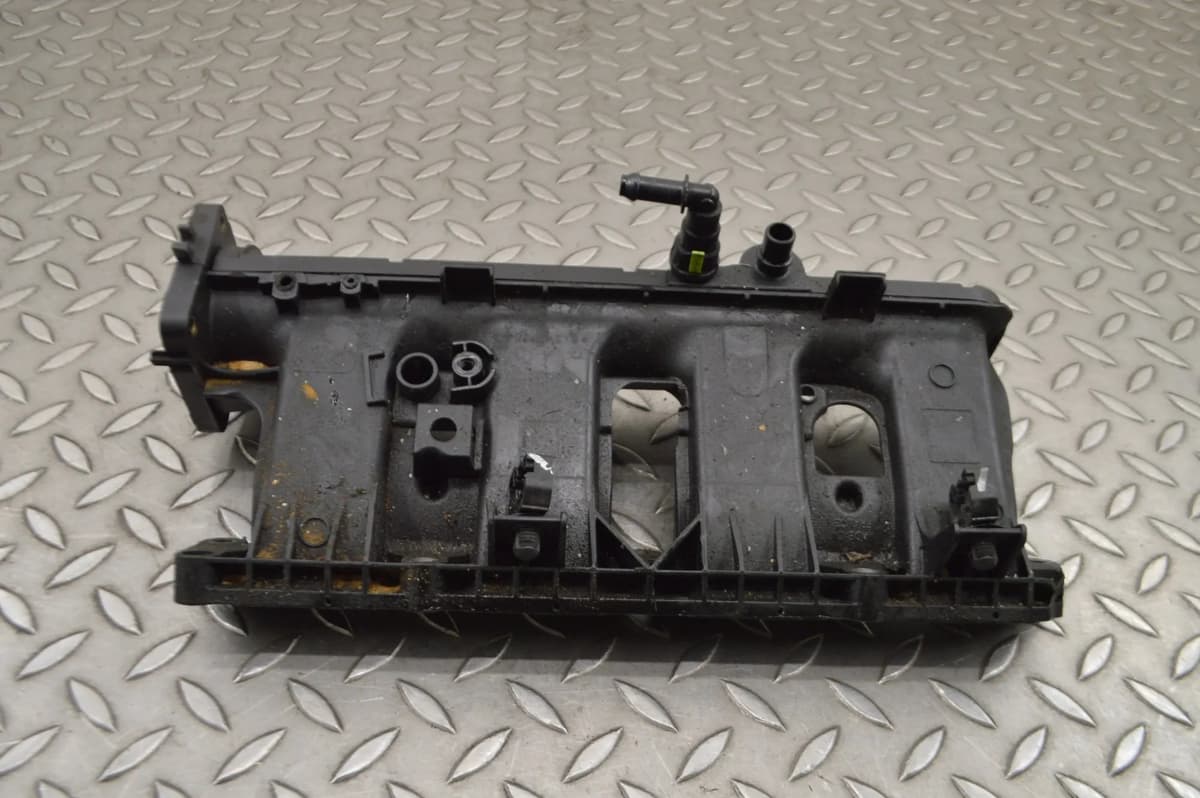 RENAULT MEGANE Mk4 Intake Manifold 1072535S01 1.2 Petrol 74kw 2016 14614795