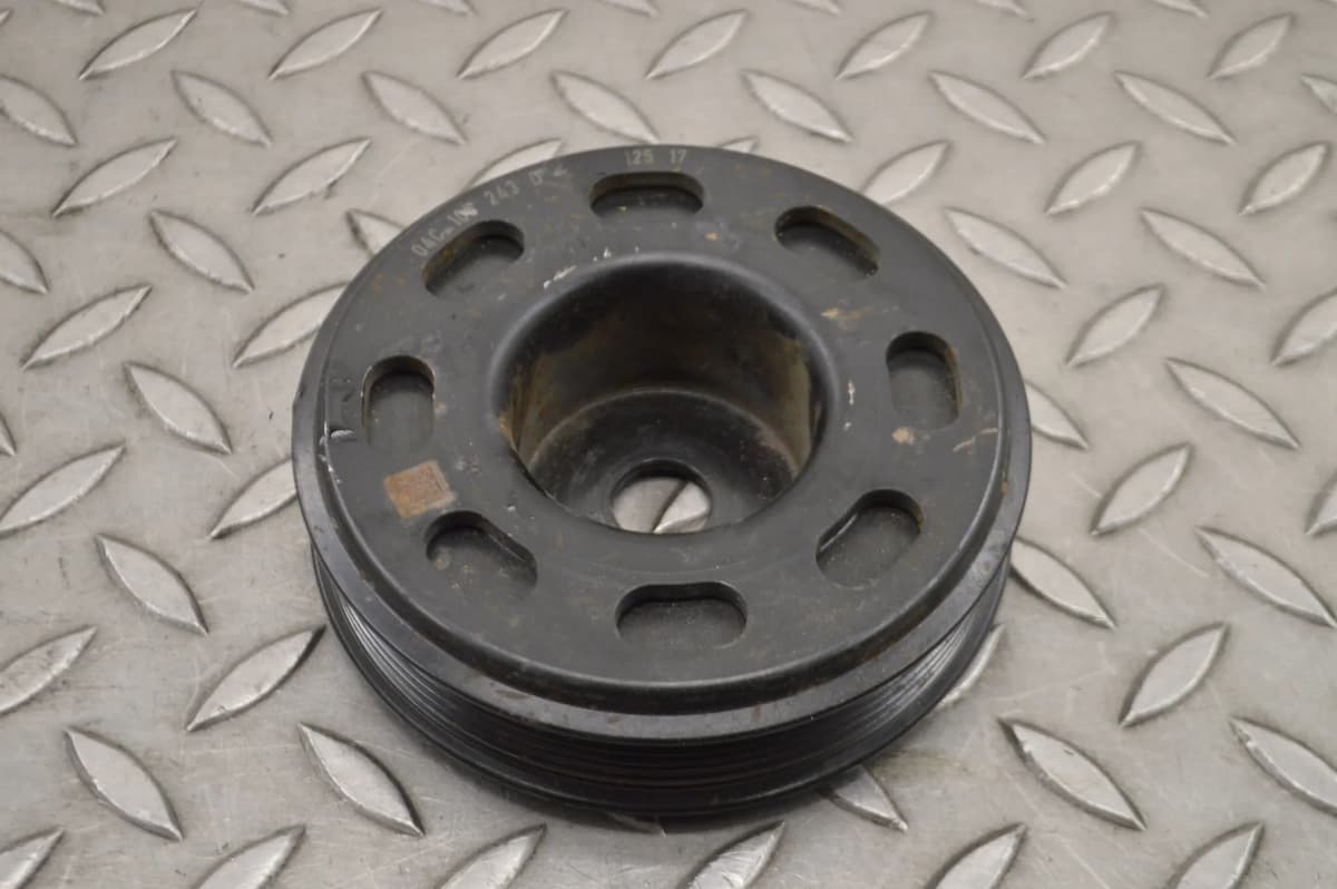 VW Golf mk7 5G 1.2 TSI 2013 RHD Crankshaft Pulley 04C105243D 14615192