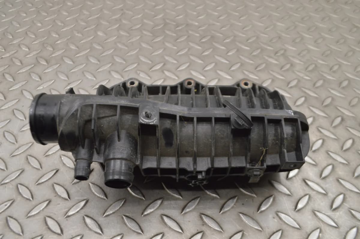 Ford Fiesta 1.0 EcoBoost 2015 RHD Air Intake Manifold 1047092S01 15269397