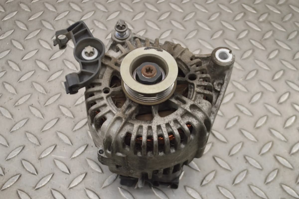 Mini Countryman R60 D 2011 RHD Alternator 7823291 15476540