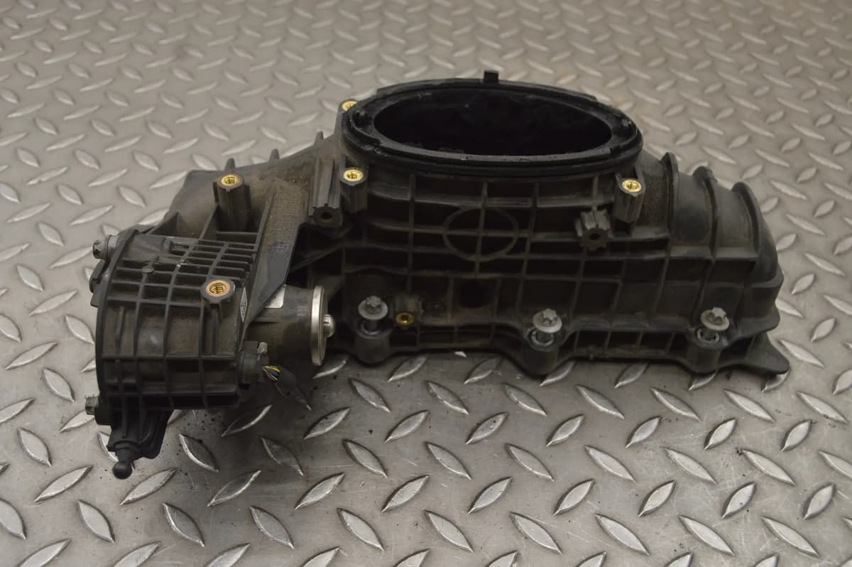 Mercedes A180 CDI W176 2013 RHD Air Intake Manifold A6510900037 15486509