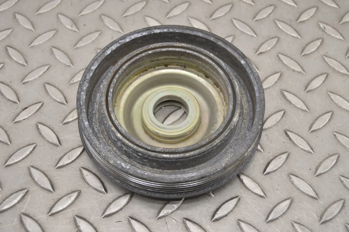 Citroen DS4 2.0 HDi 2012 Crankshaft Pulley 15524599