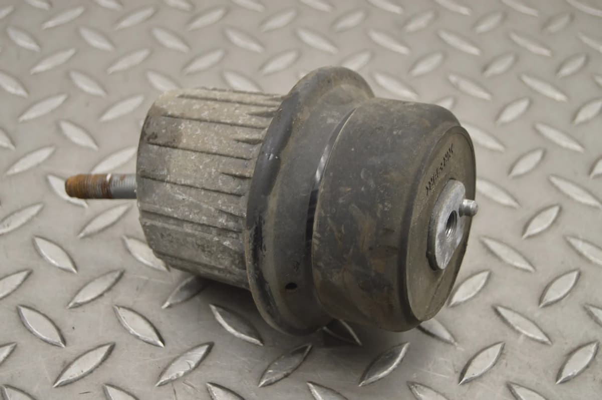 Lexus GS450h Engine Mount Support Right Side2007 RHD  15528751