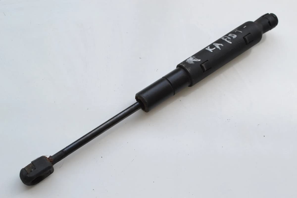 MERCEDES S320CDI W221 2007 LHD Bonnet Hood Gas Strut Left Side 1593777