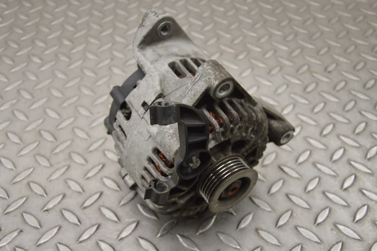 Mini Cooper D Alternator 7823291 R56 2011 RHD 16039644