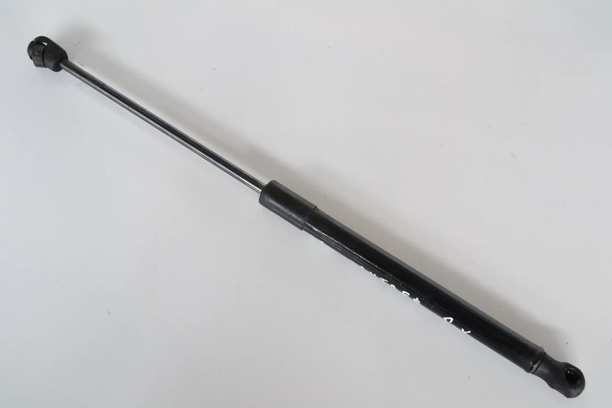 HYUNDAI SANTA FÉ 2007 RHD Bonnet Hood Gas Strut Left 81160-2B010 1616167
