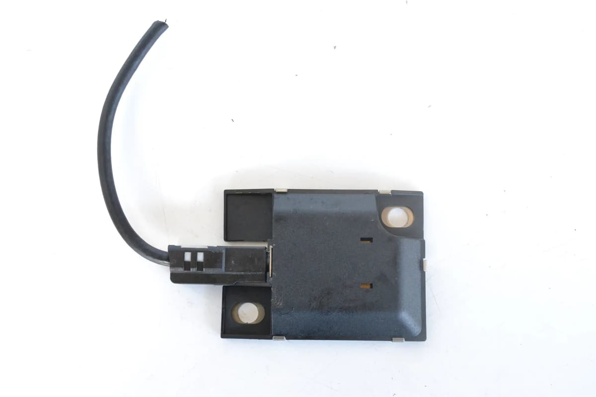 MERCEDES W221 S320CDI 2008 RHD Bluetooth Aerial Amplifier A2218203375 1628676