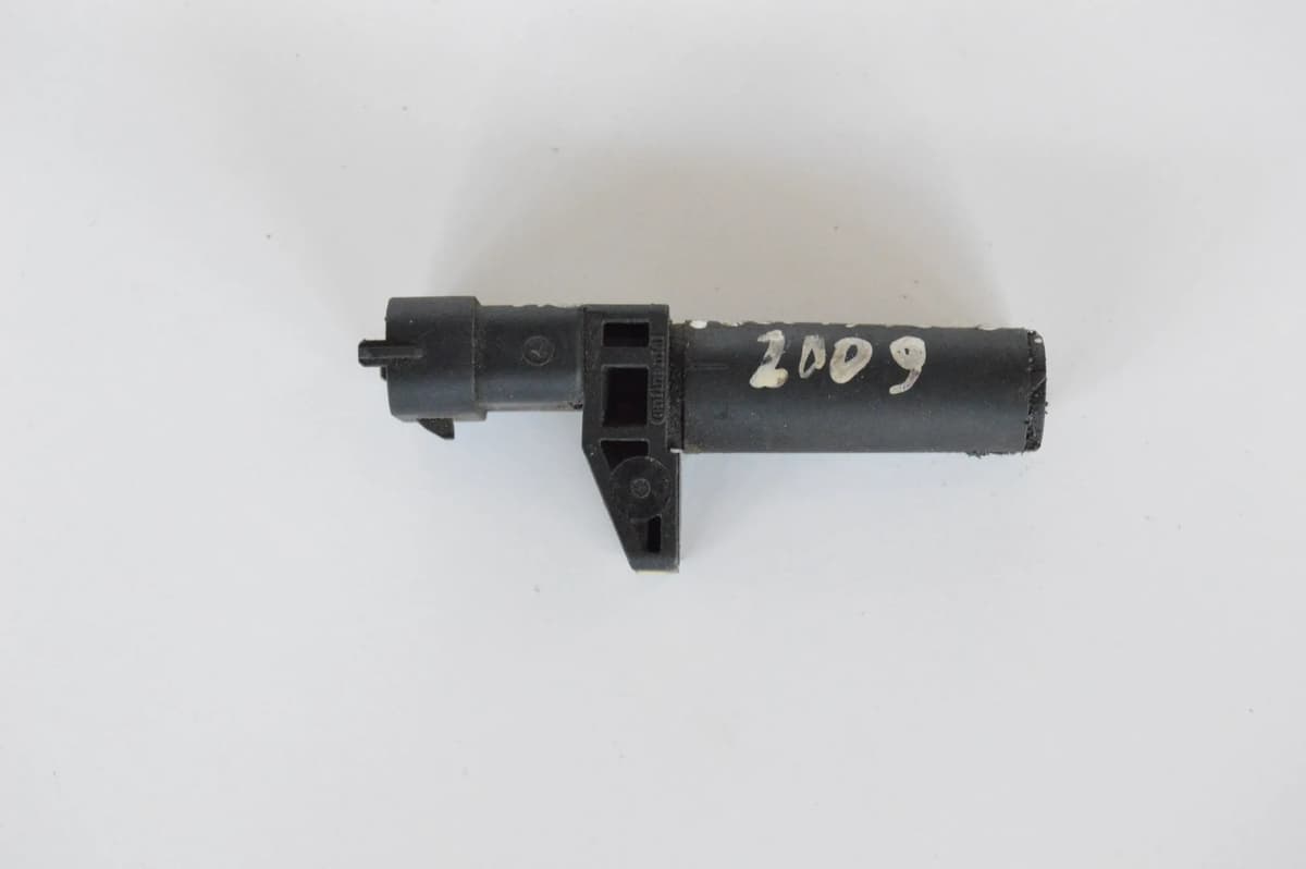 MERCEDES C180 S204 2009 RHD Crankshaft Position Sensor A2761530128 1635858