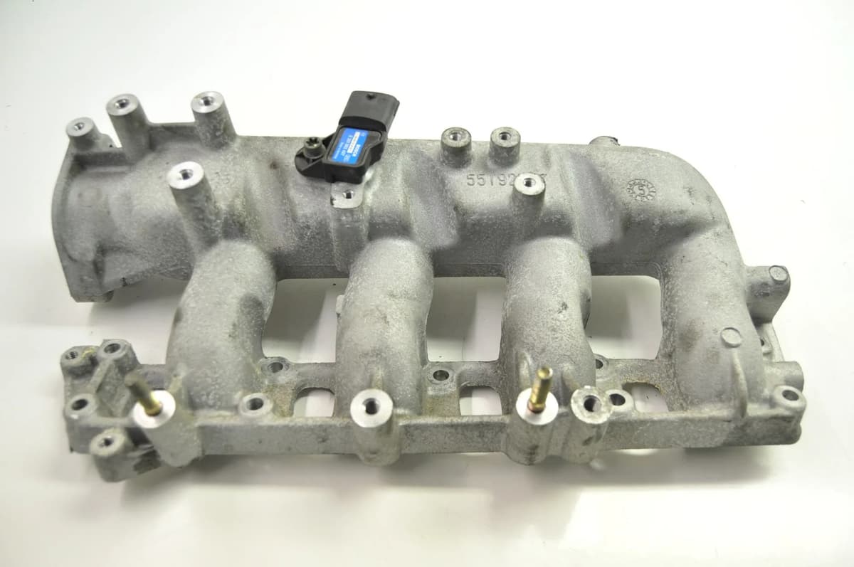 OPEL VECTRA C 1.9 CDTI 2007 RHD Intake Inlet Manifold 55192747 1638252