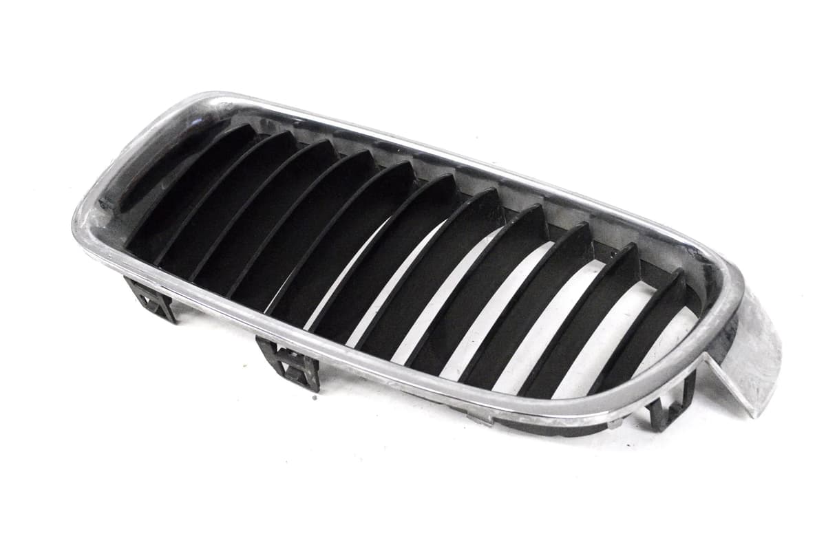 BMW F30 Kidney Grille Front Left 7255411 7263479 3 Series 316d 2013 17097356