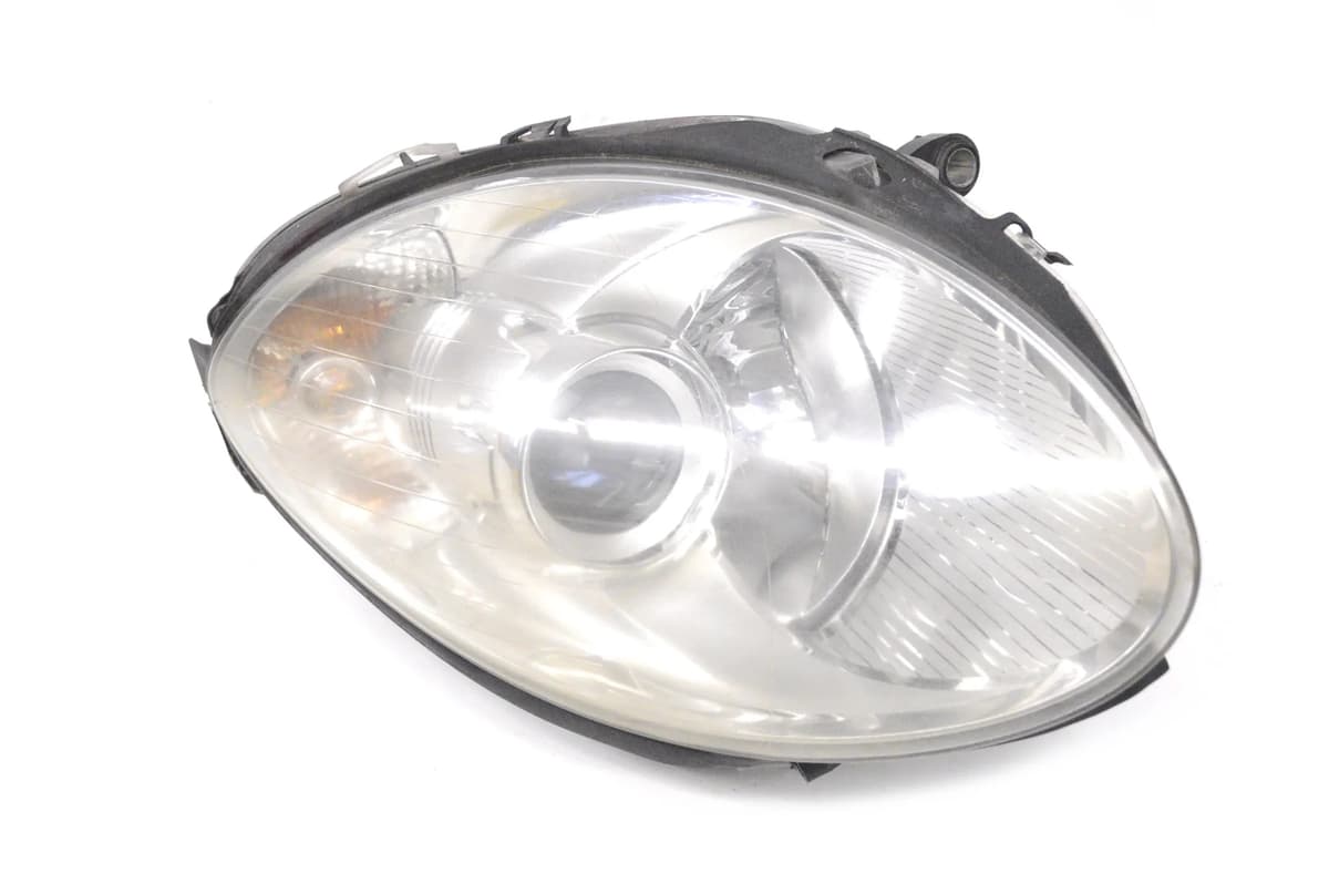 Mercedes W251 Headlight Front Right R350 2006 RHD 17248271