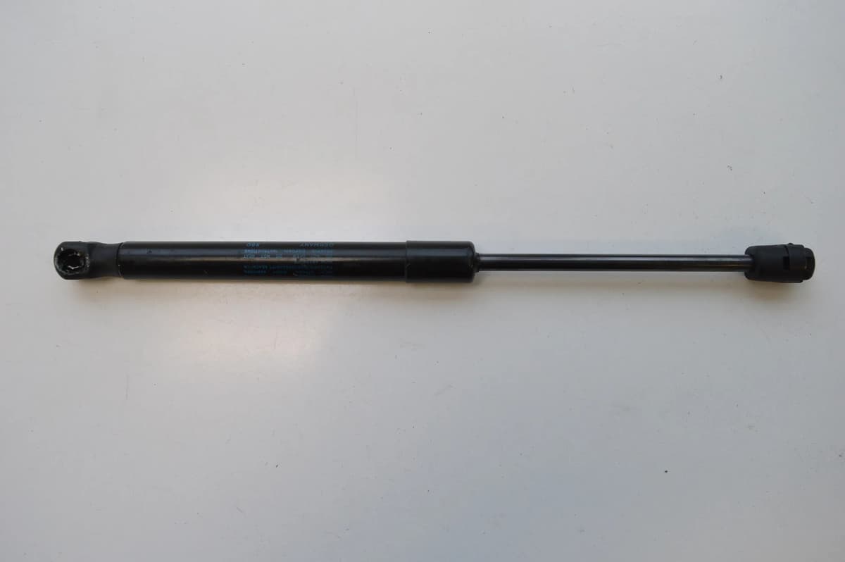 AUDI A6 4G C7 2012 RHD Front Left Bonnet Strut 4G8823359A 4G8823359A02S 1779779