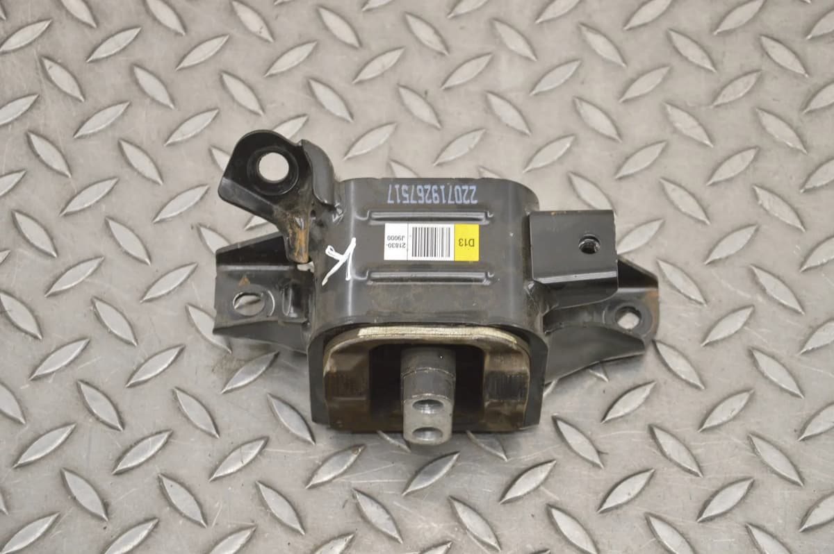 Kia XCeed Engine Mount Left 21830-J9000 1.5 T-GDI 2022 RHD 18098777