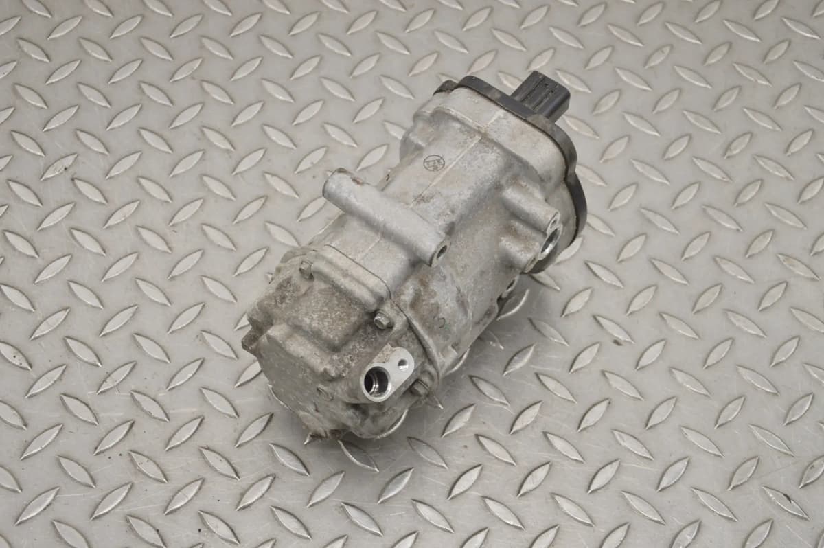 Lexus ES250 A/C Compressor Pump 042400-1101 2020 RHD 20287019